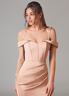 Azazie Everly Jurken voor bruidsmeisjes Converteerbaar Jurk van Stretch Satijn met Zeemeermin Off the Shoulder Rosé Goud image2