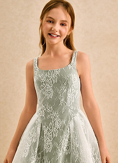 Azazie Cubbie Girls Formal Robe Demoiselle D'honneur Fillette Robe Trapèze en Dentelle Pistache image6