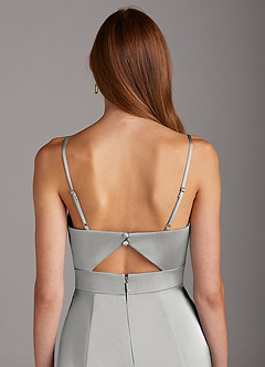 Azazie Shania Brautjungfernkleider Etui V-Hals Gefaltet Stretch-Satin Kleid Silber image4