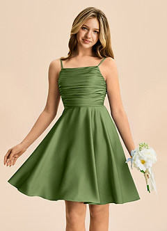 Azazie Miko Junior Abito A-Line in Raso Elasticizzato Plissettato Ginepro image1