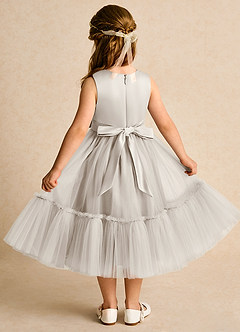Azazie Miracle Blumenmädchenkleider A-Linie Schleifen Matte Satin Kleid Frost image2