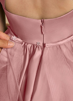 Azazie Julietta Robe Demoiselle D'honneur Fillette Robe Princesse en Tulle Convertible Rose Poussiéreuse image7