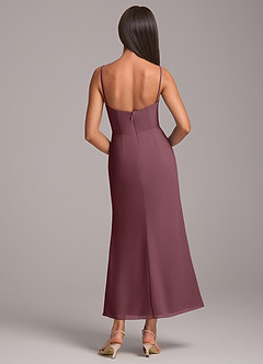 Azazie Saige Jurken voor bruidsmeisjes Converteerbaar Jurk van Chiffon met Kolom Off the Shoulder Sangria image8