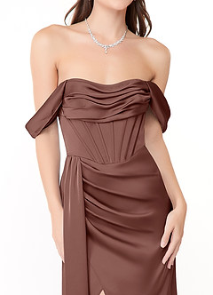 Azazie Amyra Jurken voor bruidsmeisjes Converteerbaar Jurk van Stretch Satijn met Kolom Off the Shoulder Espresso image7