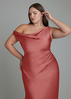 Azazie Emerson Robes à essayer chez vous Robe Sirène en Satin extensible Épaules dénudées émeraude image12