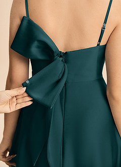 Azazie Isolde Junior Jurk van Stretch Satijn met A-Lijn Geplooid Pijnboom image6