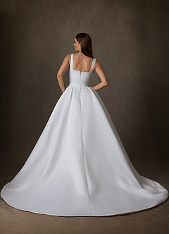 Azazie Celeste Vestidos de novia Vestido de Diamante Blanco de Satén de Corte Princesa con Con bolsillos image7