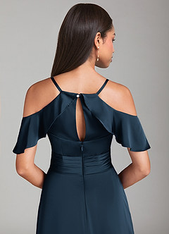 Azazie Dakota Jurken voor bruidsmeisjes Jurk van Stretch Satijn met A-lijn Off-shoulder Donkere Marine image6
