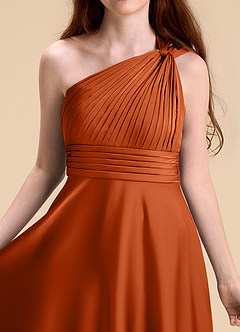 Azazie Charlize Junior Vestido de Naranja Quemada de Satén Elástico de Corte en A con Plisado image7