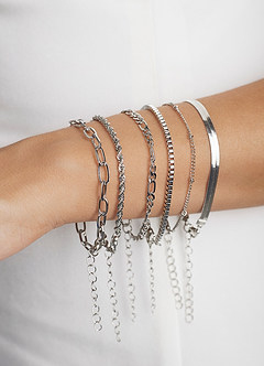 front Conjunto de pulseras de 6 piezas con múltiples cadenas