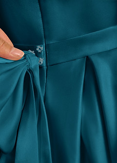 Azazie Pearl Robe Demoiselle D'honneur Fillette Robe Princesse en Mat Satiné Plissée Bleu Encre image9