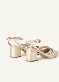 front Yhteensopivan väriset kaksirei'iset slingback-pumput