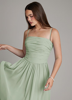 Azazie Andreina Robes de demoiselle d'honneur Robe Trapèze en Mousseline de soie Plissée Vert Sauge image2