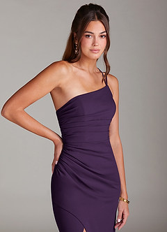 Azazie Eren Robes de demoiselle d'honneur Robe Fourreau en Crêpe Élastique Ue épaule Prune image6