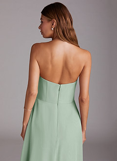 Azazie Wren 신부 들러리 드레스 A라인 스트랩리스 쉬폰 티 길이 드레스 image8