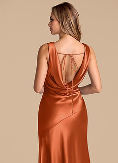 Azazie Rylina 신부 들러리 드레스 인어 메탈릭 새틴 바닥 길이 드레스 image2