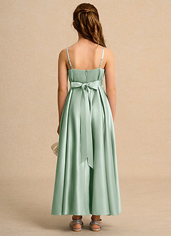 Azazie Pebbles Girl vestidos de niña de las flores Vestido de Agave de Satin Mate de Corte En A con Plisado image3