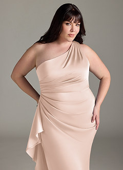 Azazie Latrice Brautjungfernkleider Etui Kaskadierende Rüschen an einer Schulter Stretch-Satin Kleid Zartrosa image10