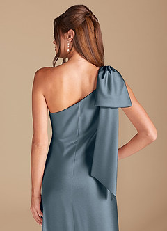 Azazie Capri Robes de demoiselle d'honneur Robe Fourreau en Satiné métallisé Ue épaule Violet Crépusculaire image2