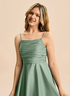 Azazie Miko Junior Vestido de Matcha de Satén Elástico de Corte en A con Plisado image8