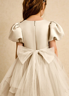 Azazie Cocoa Abiti da Ragazza di Fiori Abito Principessa in Tulle Plissettato Champagne image9