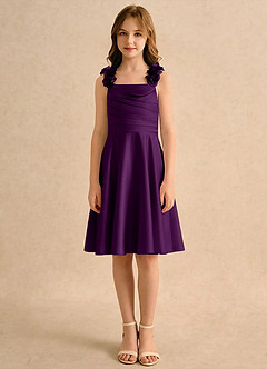 Azazie Resa Girls Formal Robe Demoiselle D'honneur Fillette Robe Trapèze en Mat Satiné Plissée Grain De Raisin image1