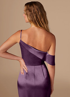 Azazie Lia Brautjungfernkleider Etui Schulterfrei Metallischer Satin Kleid Pflaume image2