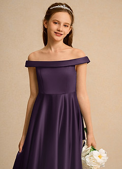 Azazie Teeny Girls Formal 플라워 걸 드레스 A라인 주름진 매트 새틴 발목 길이 드레스 image7