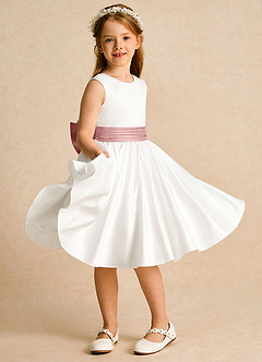 Azazie Sosie Robe Demoiselle D'honneur Fillette Robe Trapèze en Mat Satiné Plissé Ivoire Rose Poussiéreux image5