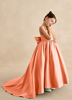 Azazie Mimia Robe Demoiselle D'honneur Fillette Robe Trapèze en Mat Satiné Arc Coucher De Soleil image4