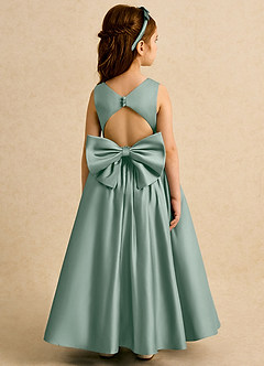 Azazie Nellia Blumenmädchenkleider A-Linie Schleifen Matte Satin Kleid Silberner Salbei image6