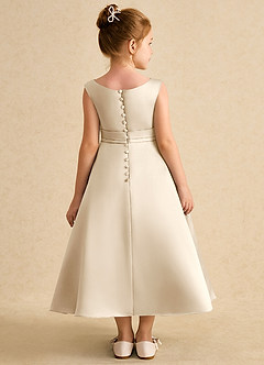 Azazie Eve Robe Demoiselle D'honneur Fillette Robe Trapèze en Mat Satiné Plissée Champagne image2