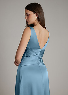 Azazie Pauline Vente finale Robe Trapèze en Satin extensible Plissé Acier Bleuté image4