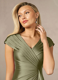 Azazie Anderson Venta final Vestido de Pistacho de Satén Elástico de Corte en A con Plisado image6