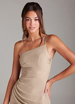 Azazie Eren Vestidos de damas de honor Vestido de Gris Pardo de Gasa de Corte Recto con Hombro unilateral image6