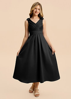 Azazie Polly Junior Vestido de Negro de Satén Elástico de Corte en A con Plisado image1