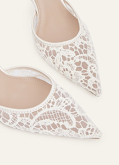 front Slingback-Pumps mit Spitzenstickerei