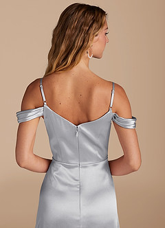 Azazie Ocean Robes de demoiselle d'honneur Robe Trapèze en Satiné métallisé Épaule décolletée Argent image5