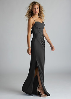 Azazie Mai Vestidos de damas de honor Vestido de Negro de Satén Elástico de Corte Recto con Plisado image4