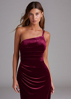 Azazie Eren Vestidos de damas de honor Vestido de Cabernet de terciopelo de Corte Recto con Hombro unilateral image6