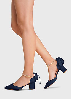 front Matchande färg matt satin pärla och rosett spetsiga tå blockklackar