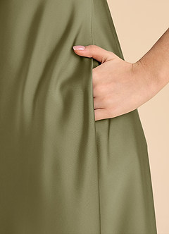 Azazie Sissy Junior Abito A-Line in Raso Elasticizzato a Spalla Scoperta Pistacchio image7