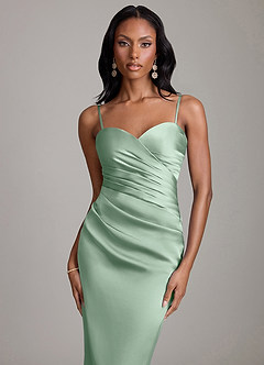 Azazie Sonora Vestidos de damas de honor Vestido de Agave de Satén Elástico de Corte Recto con Sin tirantes image3