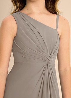 Azazie Brooke Junior Abito A-Line in Chiffon Spacco Laterale Taupe image7