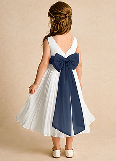 Azazie Margot Abiti da Ragazza di Fiori Abito A-Line in Chiffon Plissettato Avorio Blu Scuro image5
