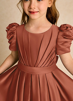 Azazie Miriam Abiti da Ragazza di Fiori Abito Principessa in Raso Opaco Plissettato Auburn image8