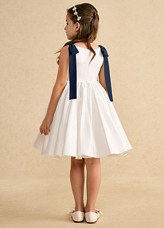 Azazie Stacie Jurken voor bloemenmeisjes A-Lijn Jurk van Mat Satijn Boog Ivoor Donker Marineblauw image5