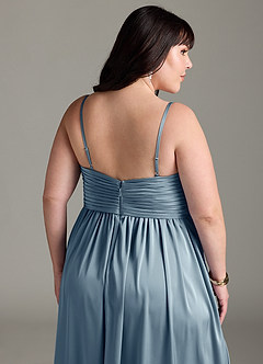 Azazie Alia Robes de demoiselle d'honneur Robe Trapèze en Satin extensible Plissée Bleu Poussiéreux image15