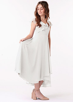 Azazie Posie Junior Vestido de Blanco de Gasa de Corte en A con Volante image3