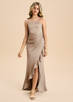 Azazie Buzzy Junior Robe Fourreau en Satin extensible Plissée Taupe image5